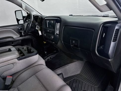 Used 2019 Chevrolet Silverado 2500 W/T AWD/4WD image 31