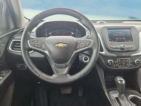 Used 2020 Chevrolet Equinox LT image 11