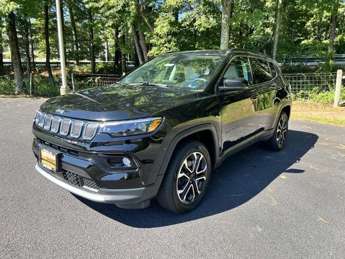 Used 2022 Jeep Compass Limited AWD/4WD image 7