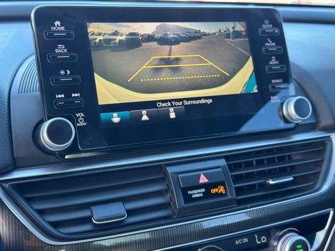 Used 2018 Honda Accord LX image 29