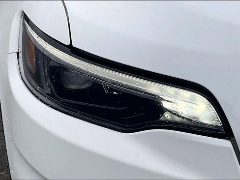 Used 2022 Jeep Cherokee Limited image 33