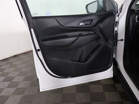 Used 2019 Chevrolet Equinox LT image 24