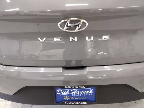 Certified 2023 Hyundai Venue SE FWD image 15