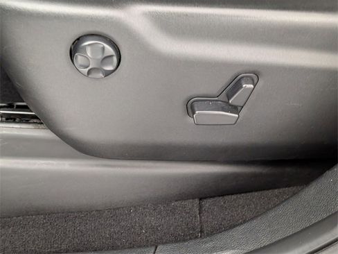 Used 2023 Dodge Durango GT image 15