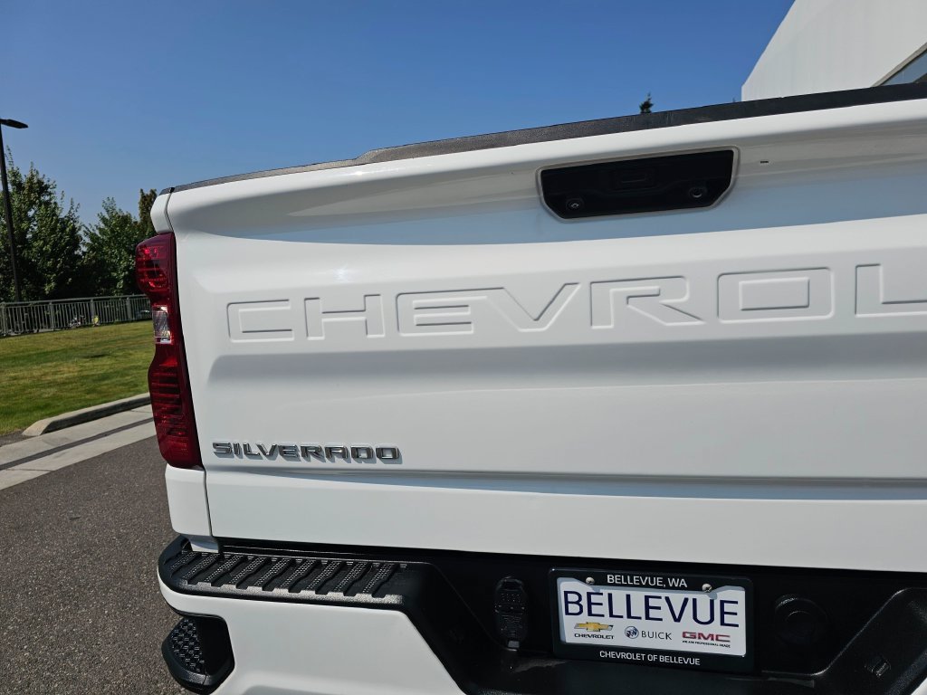 Used 2023 Chevrolet Silverado 1500 Custom AWD/4WD image 17