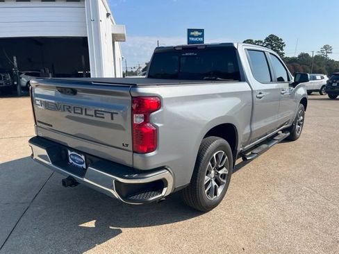 Used 2024 Chevrolet Silverado 1500 LT w/ Leather Package RWD image 4