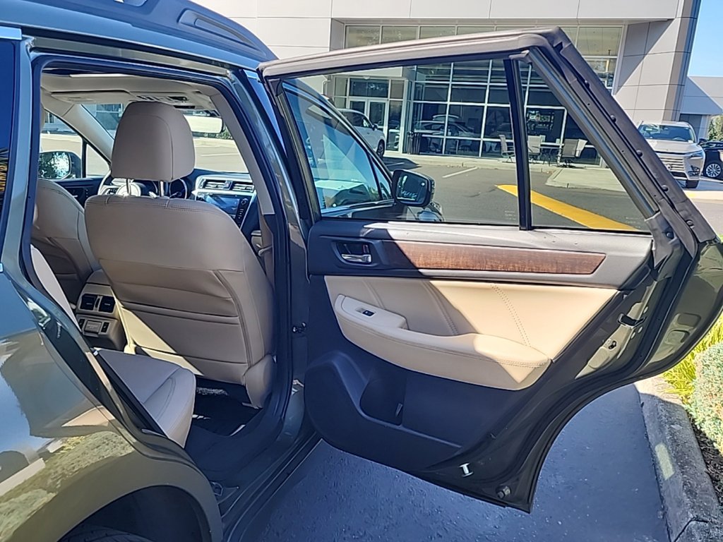 Used 2018 Subaru Outback 2.5i Limited AWD/4WD image 17