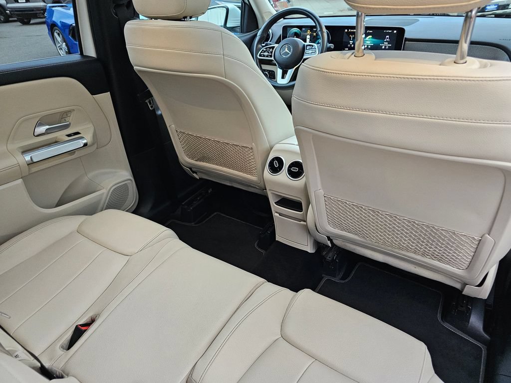 Used 2021 Mercedes-Benz GLB 250 4MATIC image 16