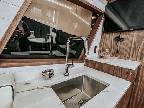 Used 2022 Ford F550 4x4 Crew Cab Super Duty w/ Power Equipment Group image 55