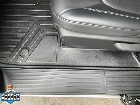 Used 2023 Chrysler Pacifica Touring-L w/ S Appearance Package FWD image 27