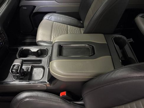 Used 2022 Chevrolet Silverado 1500 ZR2 w/ Technology Package AWD/4WD image 19