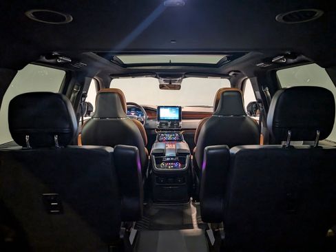 Used 2019 Lincoln Navigator L Reserve w/ Cargo Package image 28