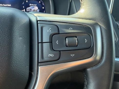 Used 2024 Chevrolet Suburban Premier RWD image 25