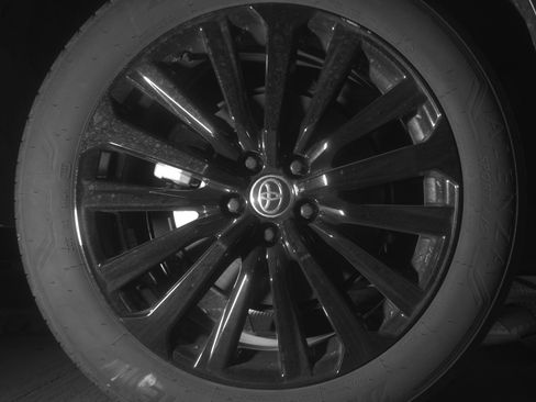 Used 2025 Toyota Highlander XSE image 15