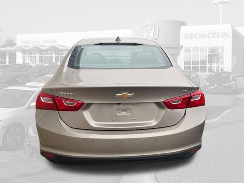 Used 2025 Chevrolet Malibu LT image 6