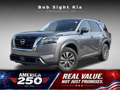 Used 2024 Nissan Pathfinder SV