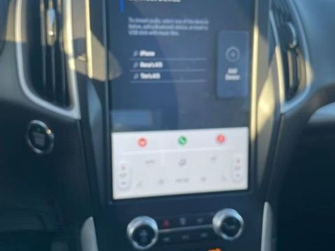 Used 2023 Ford Edge SEL image 12