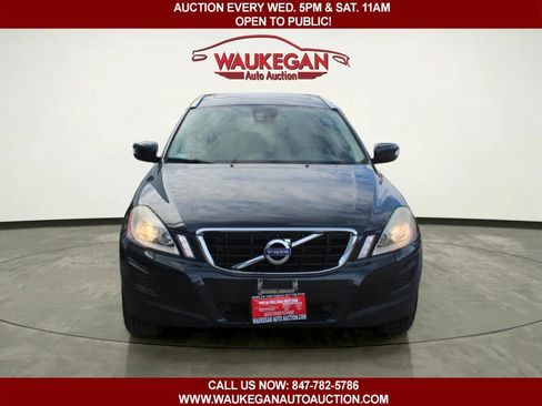 Used 2011 Volvo XC60 3.2 AWD/4WD image 2