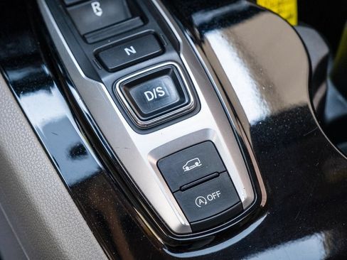 Used 2021 Honda Pilot Elite image 22