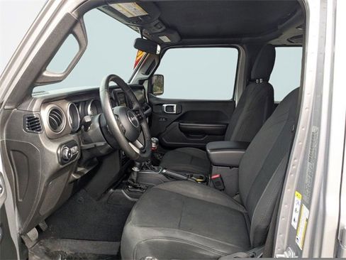 Used 2018 Jeep Wrangler Unlimited Sport S image 2