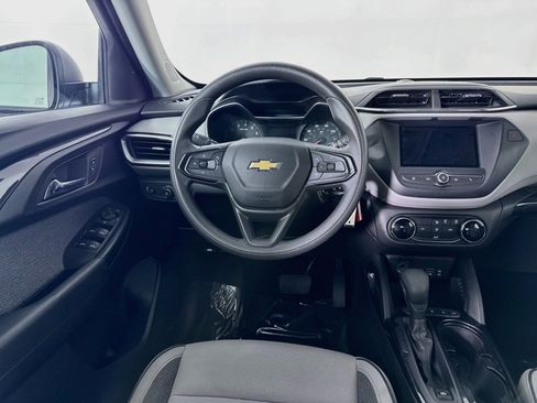 Used 2022 Chevrolet TrailBlazer LS AWD/4WD image 21