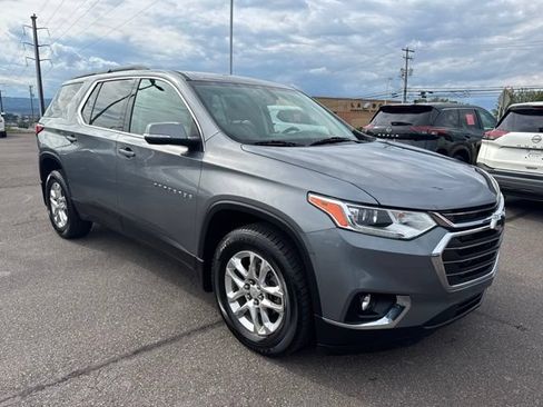 Used 2021 Chevrolet Traverse LT AWD/4WD image 3
