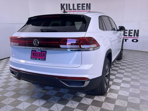 New 2026 Volkswagen Atlas Cross Sport SE FWD image 7