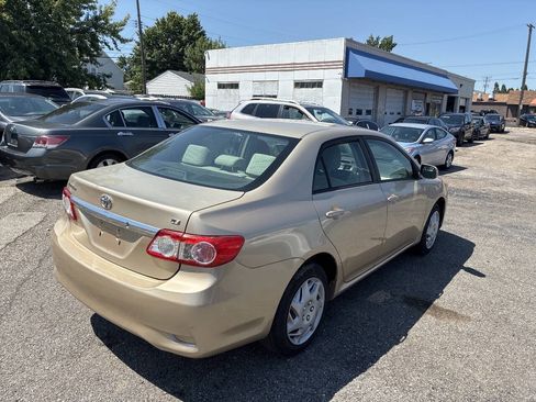 Used 2012 Toyota Corolla LE FWD image 4