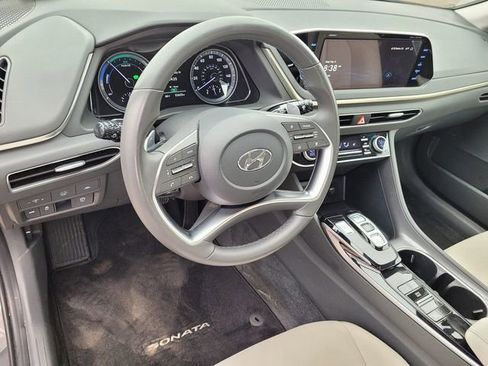 Used 2023 Hyundai Sonata SEL w/ Cargo Package image 9