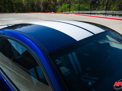 Used 2010 Ford Mustang Shelby GT500 RWD image 31