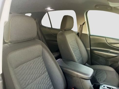 Used 2020 Chevrolet Equinox LT FWD image 25