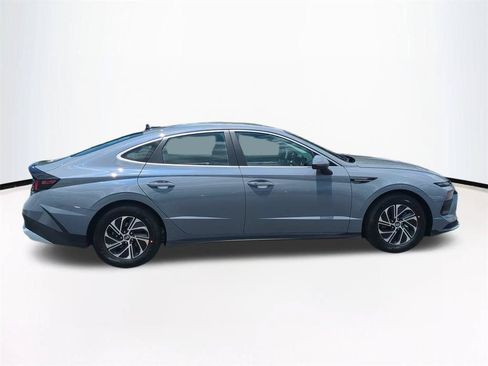 New 2026 Hyundai Sonata Blue FWD image 4