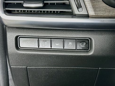 Used 2022 Kia Telluride EX w/ EX Premium Package AWD/4WD image 17