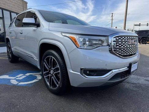 Used 2019 GMC Acadia Denali w/ Technology Package image 3