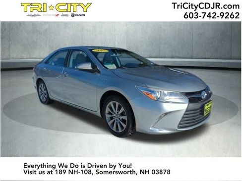 Used 2017 Toyota Camry XLE image 7