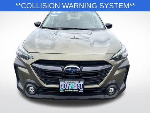 Used 2023 Subaru Outback Premium AWD/4WD image 2