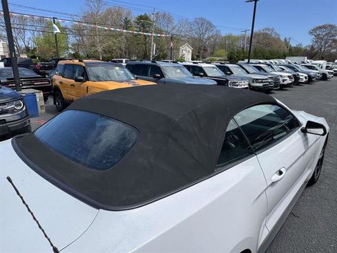 Used 2022 Ford Mustang Premium RWD image 49