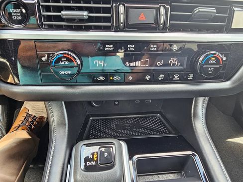 Certified 2025 Nissan Pathfinder SL AWD/4WD image 26