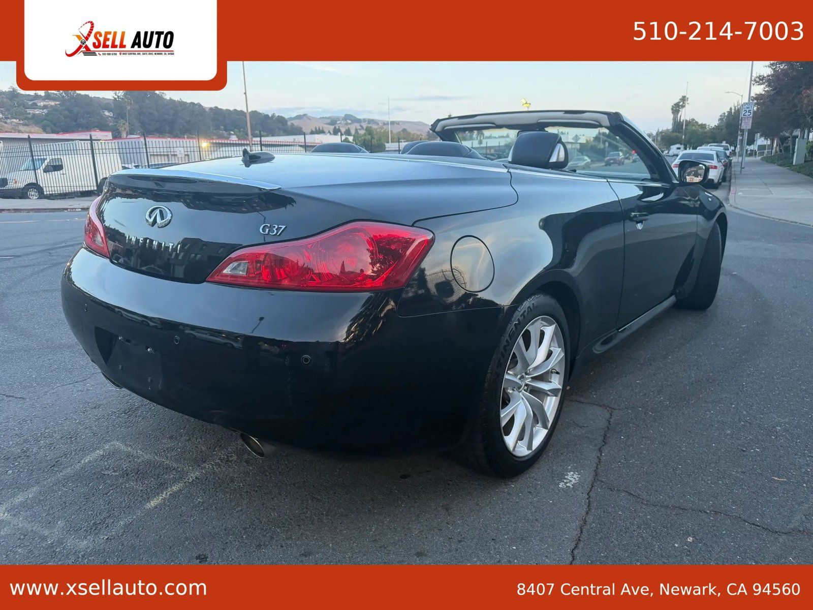 Used 2011 INFINITI G37 Convertible w/ Premium Pkg RWD image 4