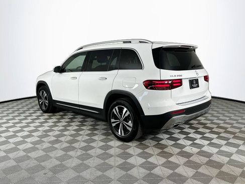 Certified 2025 Mercedes-Benz GLB 250 image 5