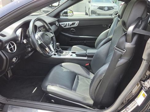 Used 2015 Mercedes-Benz SLK 250 w/ Premium Package image 3