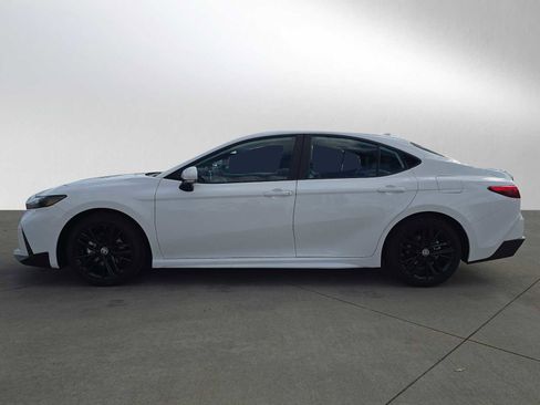 Certified 2025 Toyota Camry SE image 6