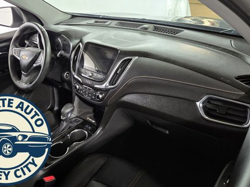Used 2024 Chevrolet Equinox Premier image 33