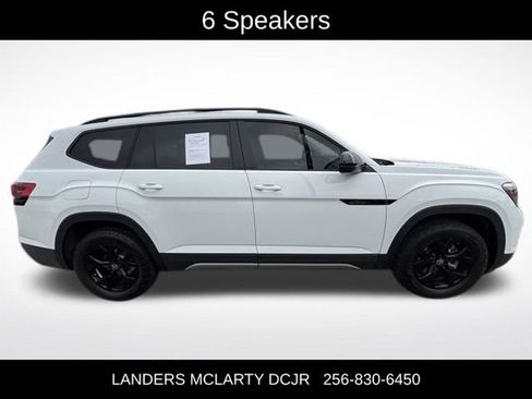Used 2024 Volkswagen Atlas Peak Edition SE AWD/4WD image 8