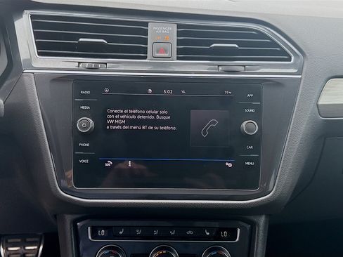 Certified 2021 Volkswagen Tiguan SE R-Line FWD image 12