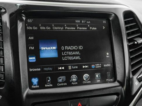 Used 2016 Jeep Cherokee Limited w/ Trailer Tow Group image 22