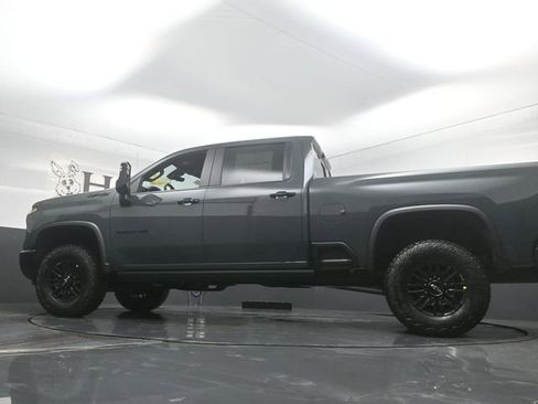 New 2026 Chevrolet Silverado 2500 ZR2 w/ LPO, Dark Essentials Package image 33