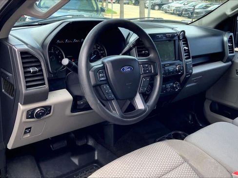 Used 2019 Ford F150 XLT w/ Trailer Tow Package image 17