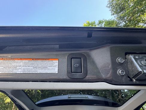Used 2018 Toyota Sienna XLE w/ XLE Navigation Package AWD/4WD image 13
