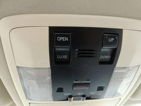 Used 2015 Lexus CT 200h image 82